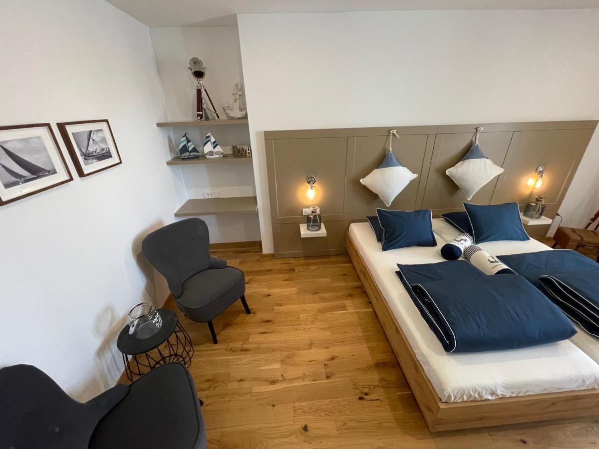 Captain'S Cabin Apartment Копер Екстериор снимка