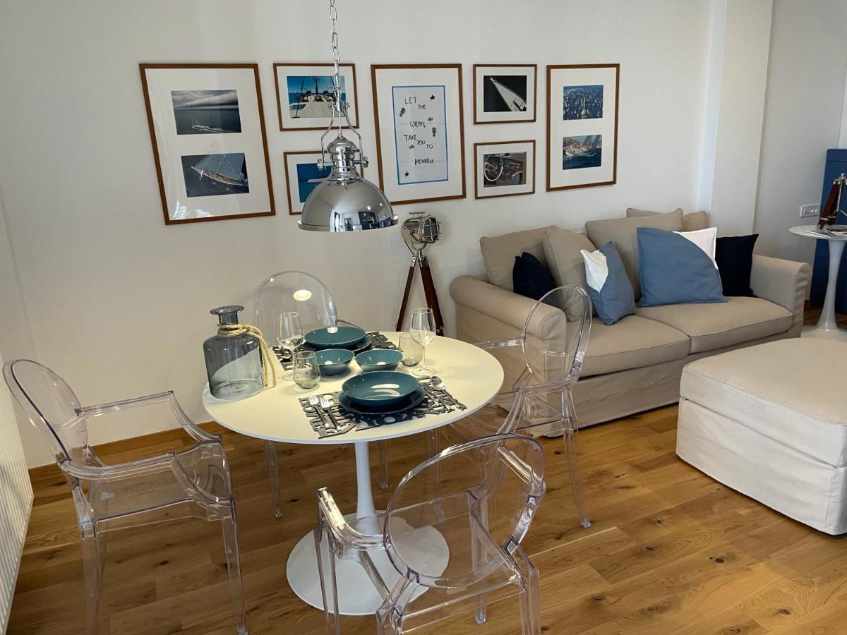 Captain'S Cabin Apartment Копер Екстериор снимка