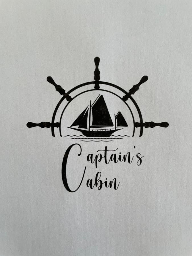 Captain'S Cabin Apartment Копер Екстериор снимка